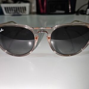 Ray-Ban Sunglasses with Light Pink Frame